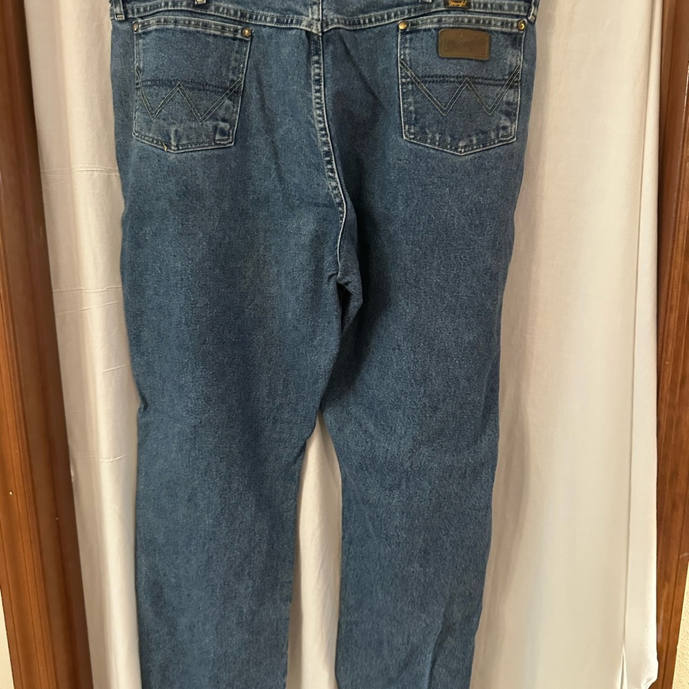 Men’s wranglers. George Straight collection. 42x34 - Picture 2 of 5